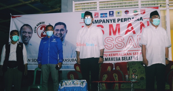 Foto Ketika Menyanyikan Indonesia Raya (foto: alif)