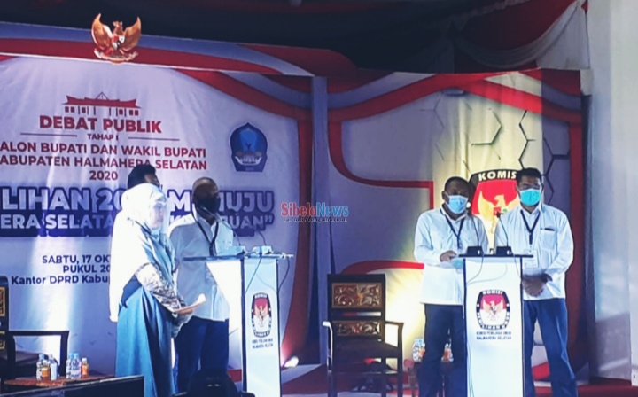Foto, Saat Dua Pasangan Melaksanakan Debat Perdana (foto. alif)
