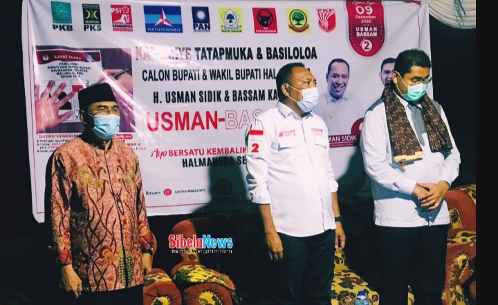 Foto Bersama Dr. Muhammad Kasuba, Hi. Usman Sidik Calon Bupati Dan Hasan Ali Bassam Kasuba Wakil Bupati (foto. alif)