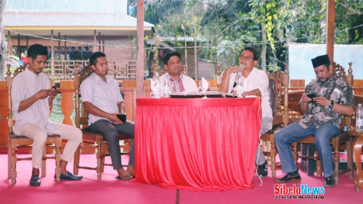 Foto Sahabat Senior PMII Saat Memberikan Gagasan Kritis (foto. alif)