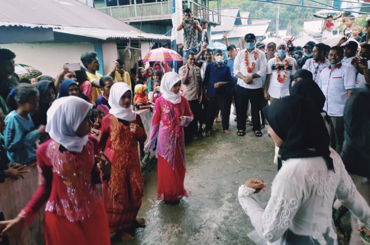 Foto Saat Menjemput Calon Wakil Bupati Halsel Hasan Ali Bassam Kasuba.