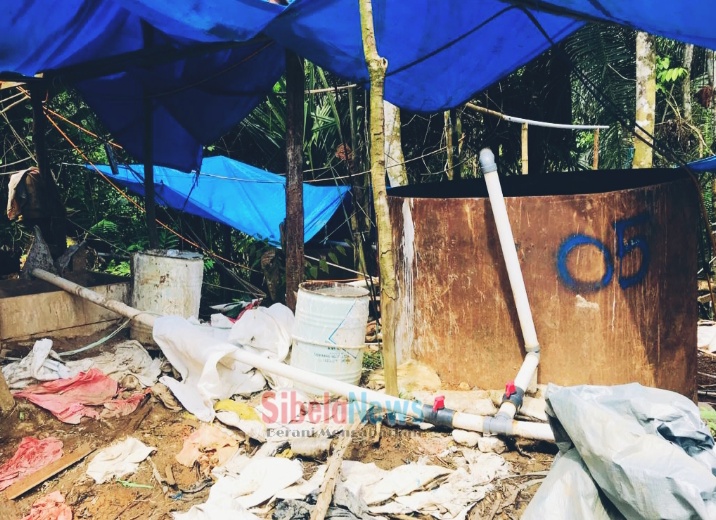 Foto Pengusaha Tong Di Kusubibi memakai Sianida. (foto. Alif)