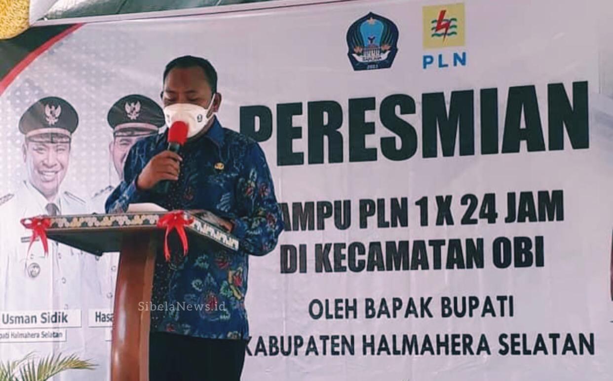 Foto Bupati Kabupaten Halmahera Sslatan H. Usman Sidik Saat Menyampaikan Pidato Di Acara Peresmian PLN Obi. (foto Cyber)