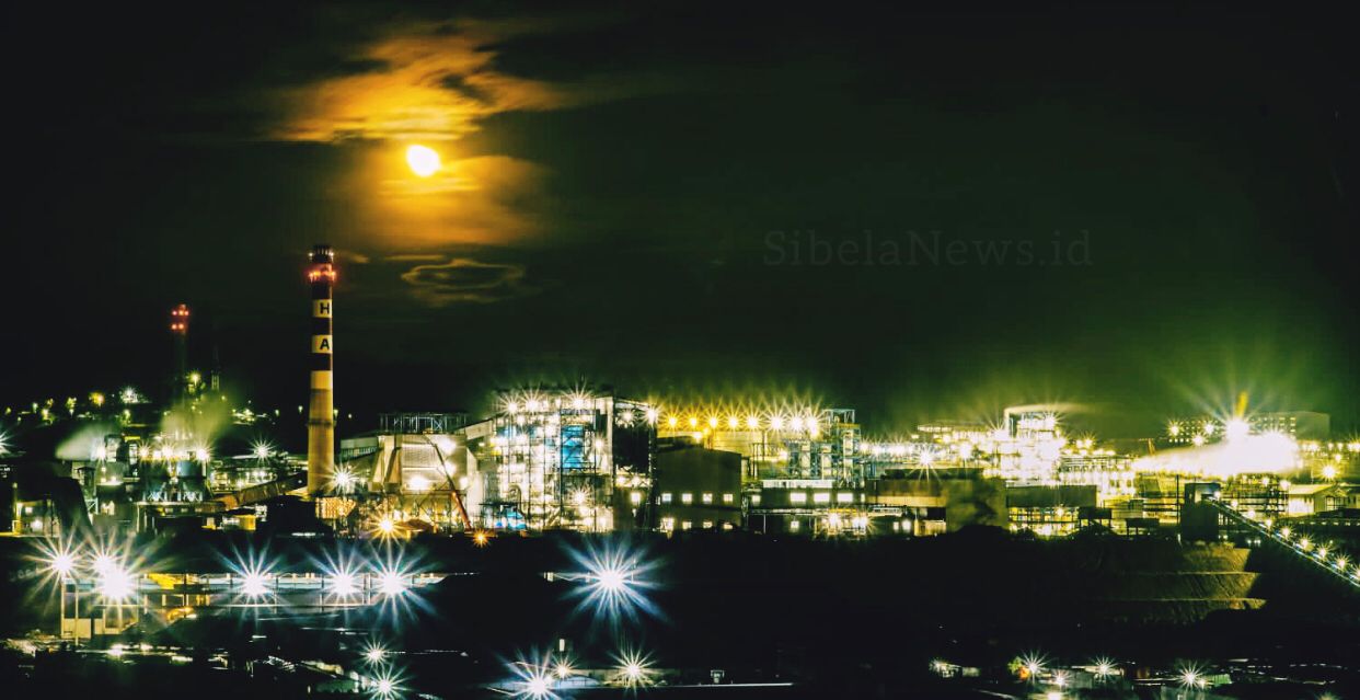 Foto Tambang Harita Saat Malam Hari.
