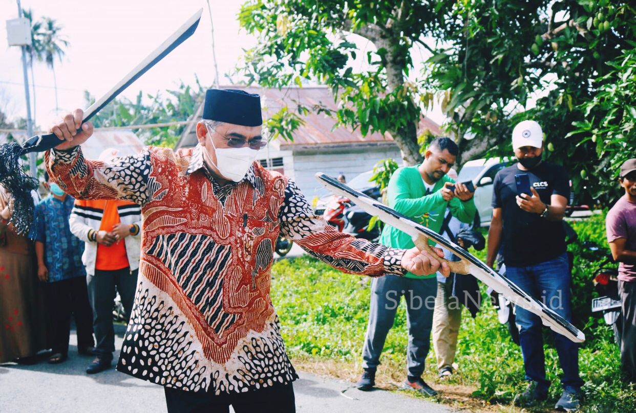 Foto Dr. H. Muhammad Kasuba Cakalele Saat Penjemputan Kegiatan.