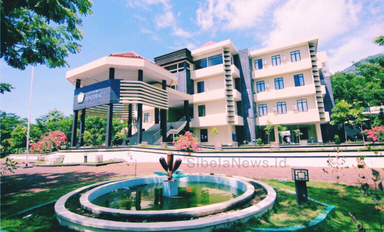 Foto Universitas Khairun Ternate.