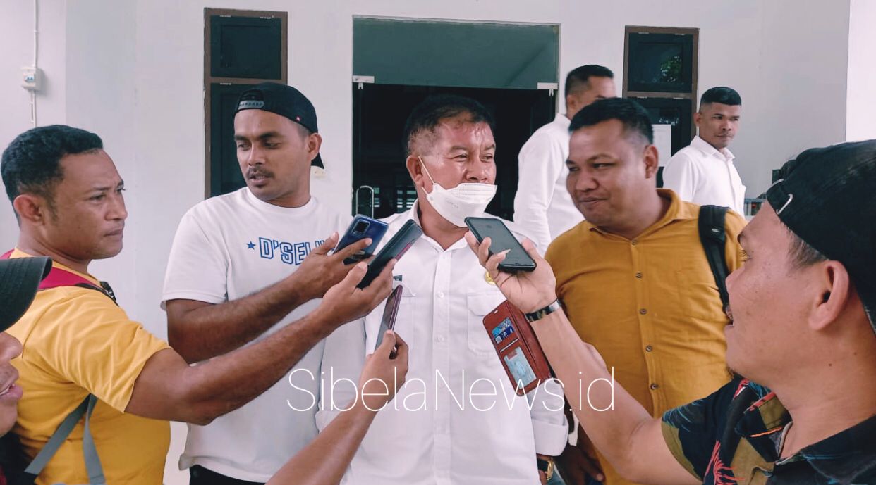 Gambar : Ir. Saiful Turuy Saat Diwawancarai Beberapa Media.