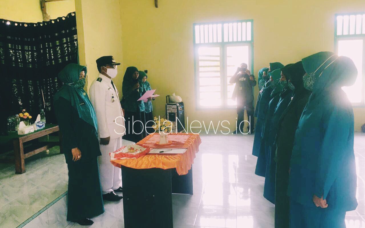 Gambar : Pelantikan PT-PKK Se-Kecamatan Kayoa Utara.