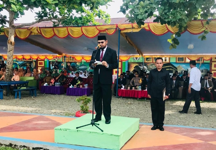 Gambar : Wakil Bupati Kabupaten Halmahera Selatan, Hasan Ali Bassam Kasuba Saat Membacakan Sambutan Mentri Agama RI Di Upacara Hari Amal Bakti Ke 77.