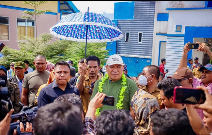 Gambar : Bupati Halmahera Selatan Usman Sidik. (foto/anang).