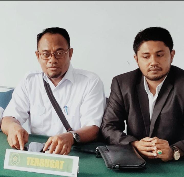 Gambar : Kuasa Hukum Bupati Halmahera Selatan.