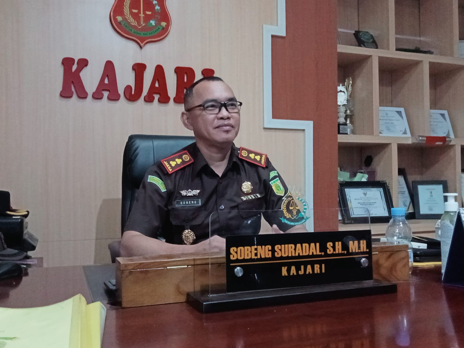 Gambar : Sobeng Suradal, Kepala Kejaksaan Negeri (Kajari) Kepulauan Morotai.