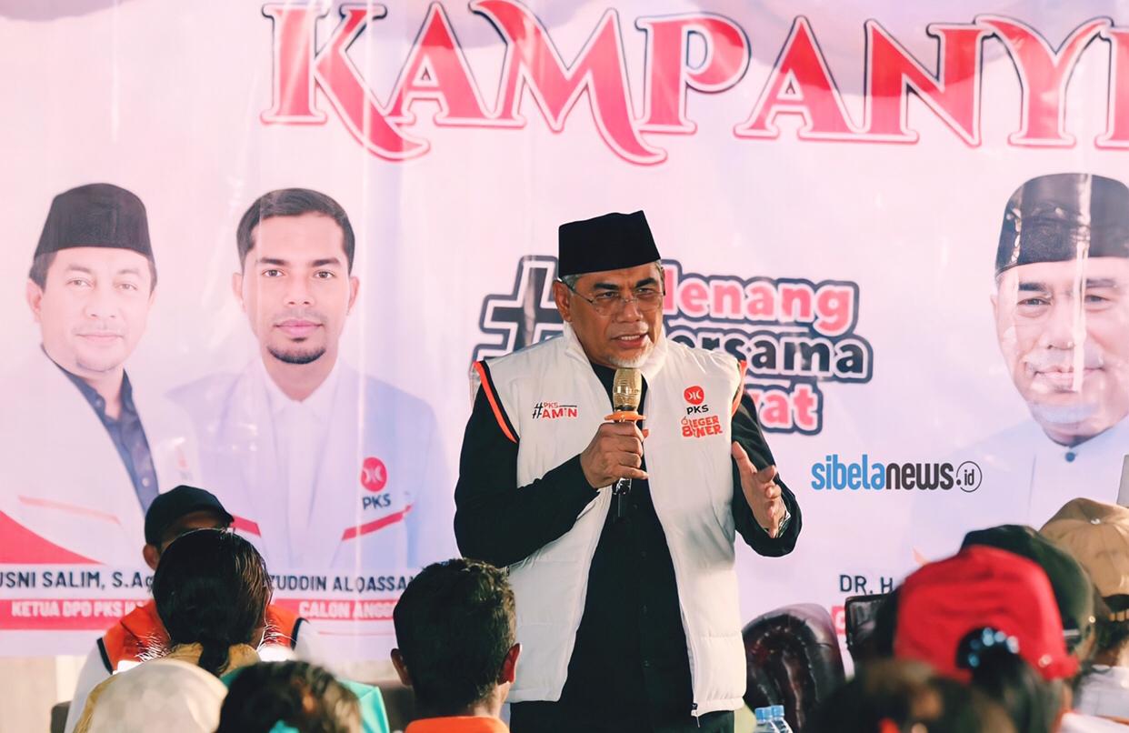 Gambar : Dr H Muhammad Kasuba, MA Ketua BPW DPP PKS indonesia Timur, Saat Menyampaikan Orasi Politik di Daratan Gane.
