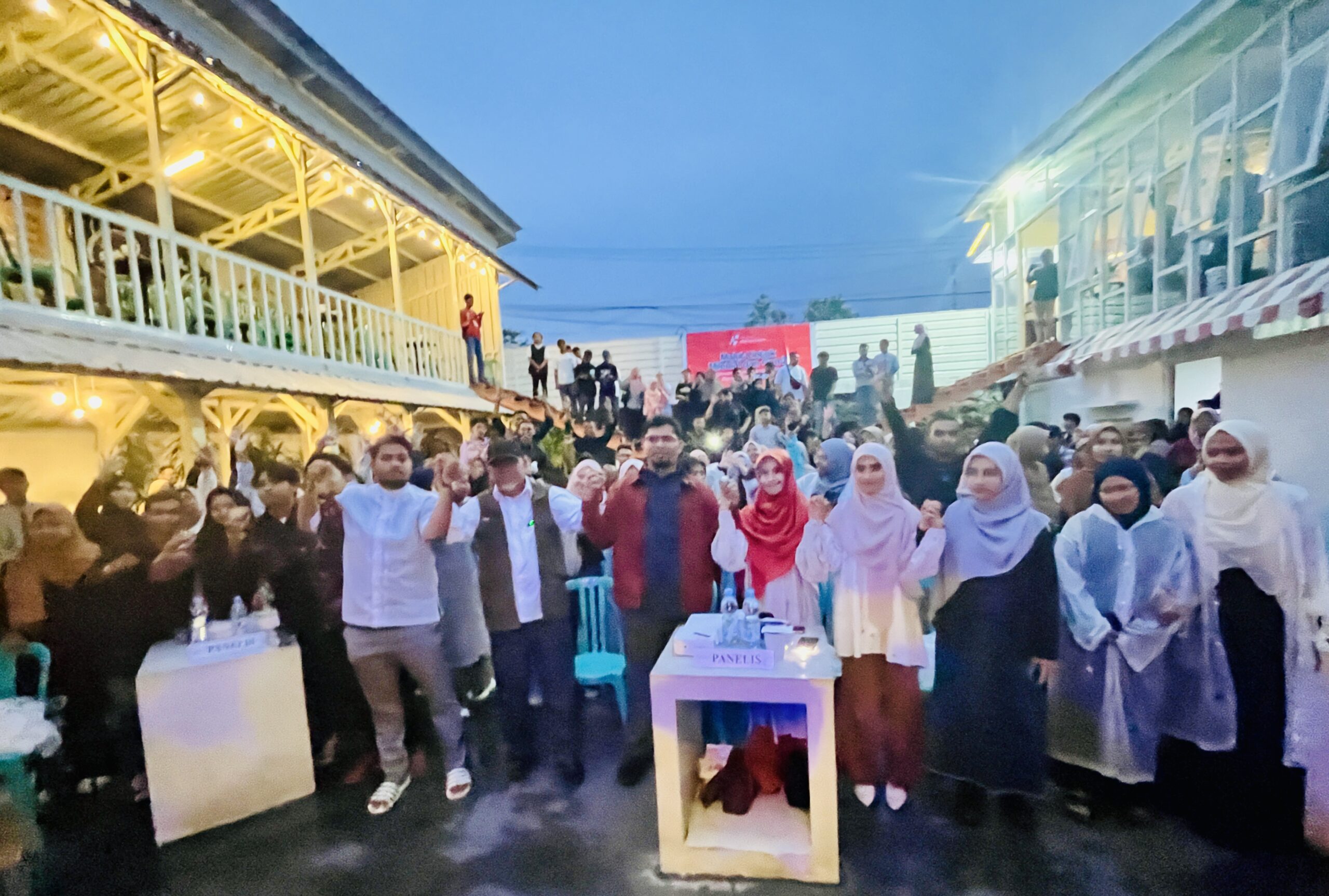 Gambar : Milenial dan Gen-Z mendeklarasikan memenangkan paslon nomor 3 MK-BISA.