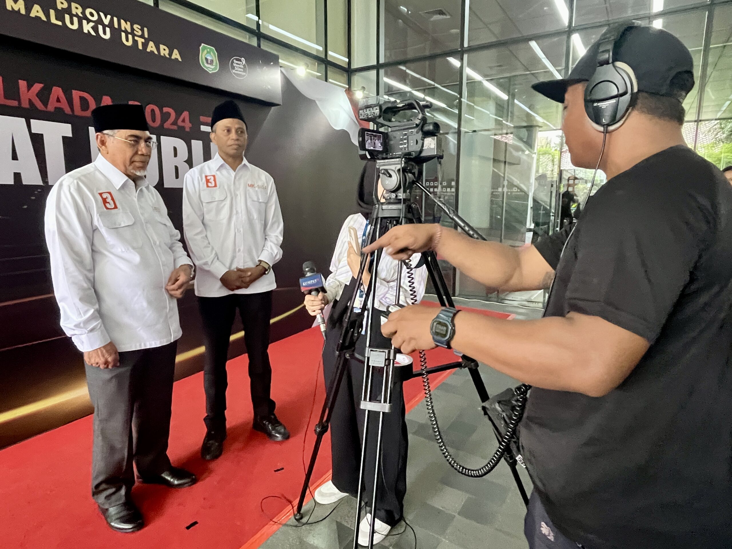 Gambar : Paslon Nomor Urut 3 MK-BISA saat Laksanakan Wawancara.