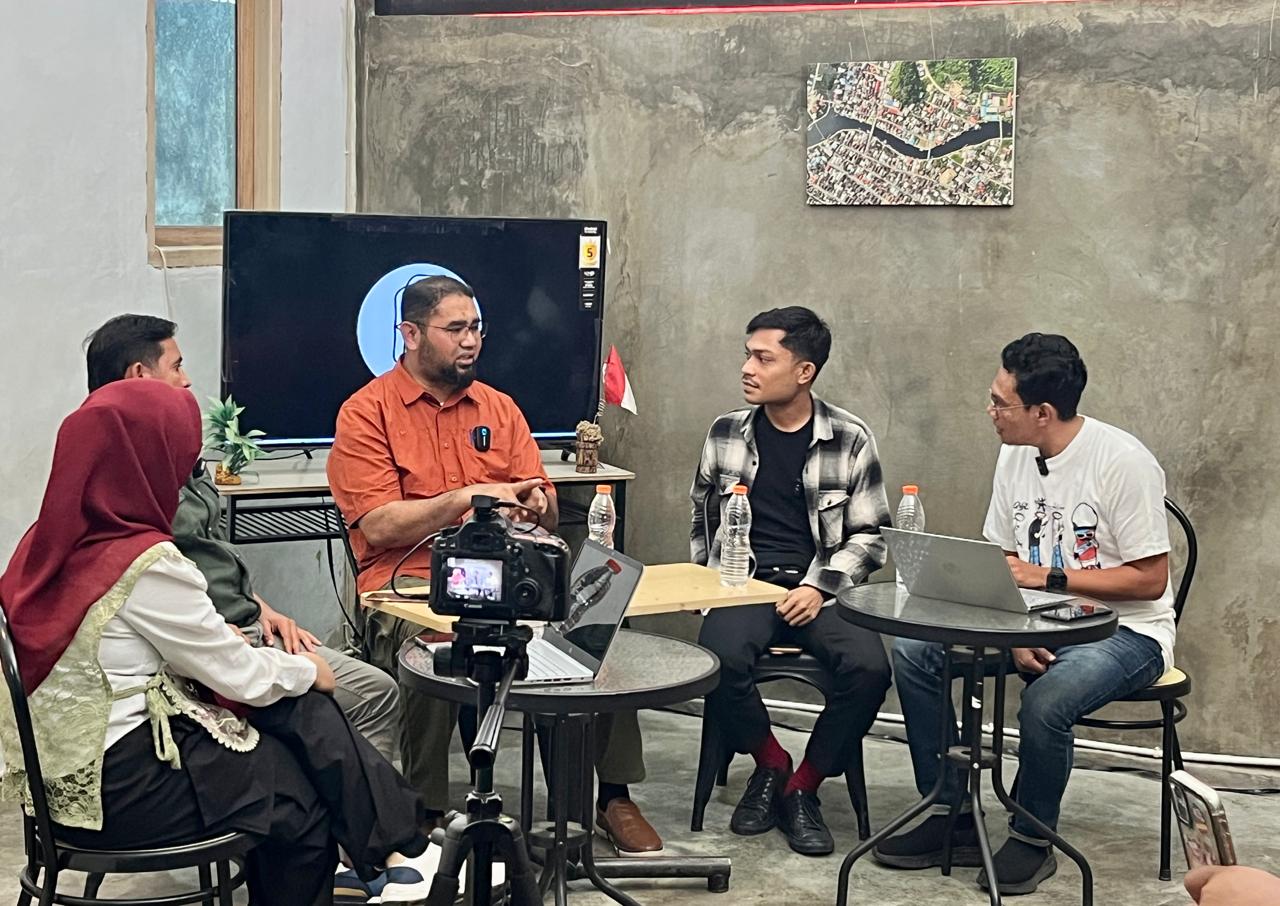 Gambar : Bupati Halsel Bassam Kasuba Saat Menyampaikan Paparanya.