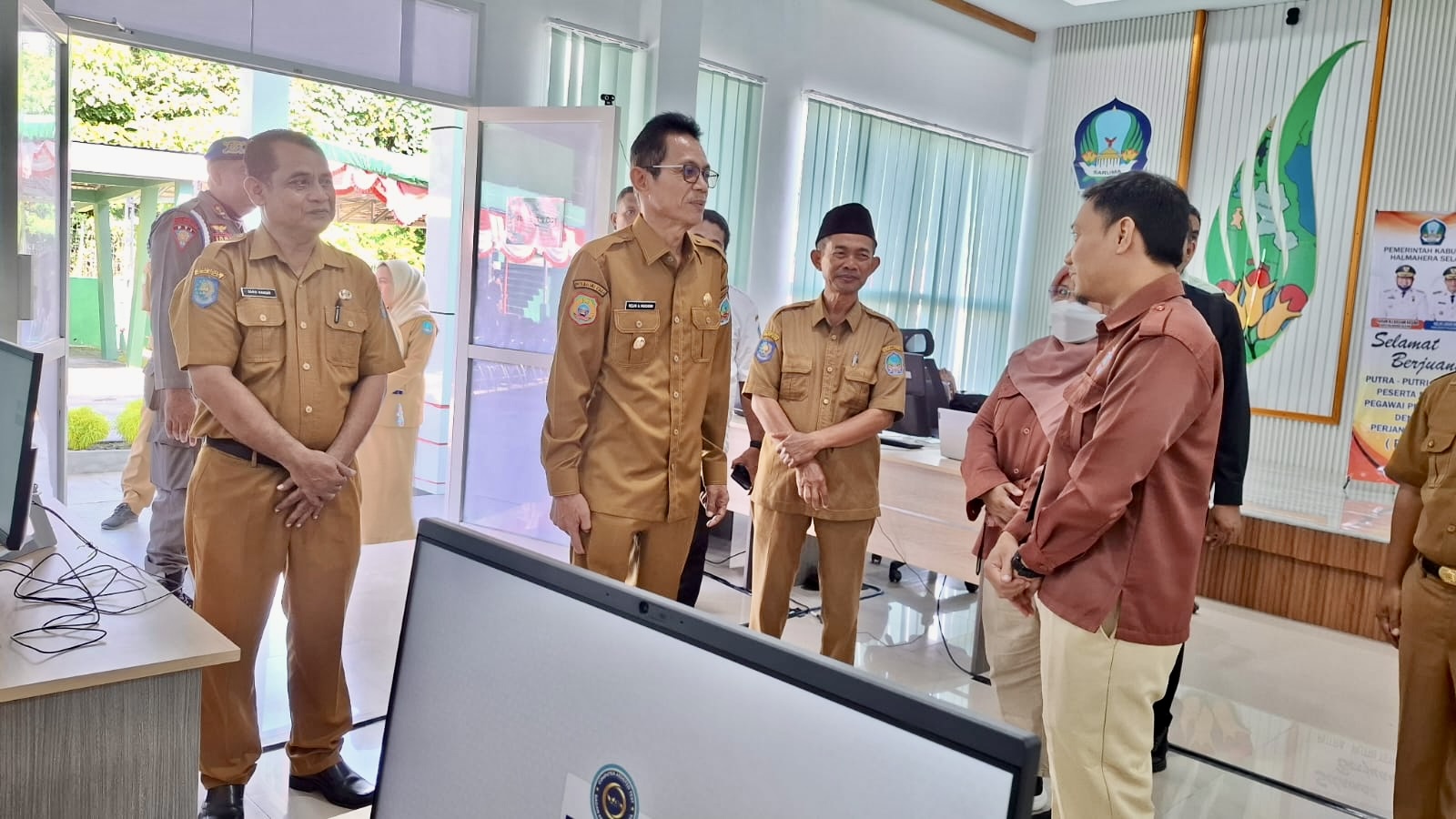 Foto Wakil Bupati Halsel.