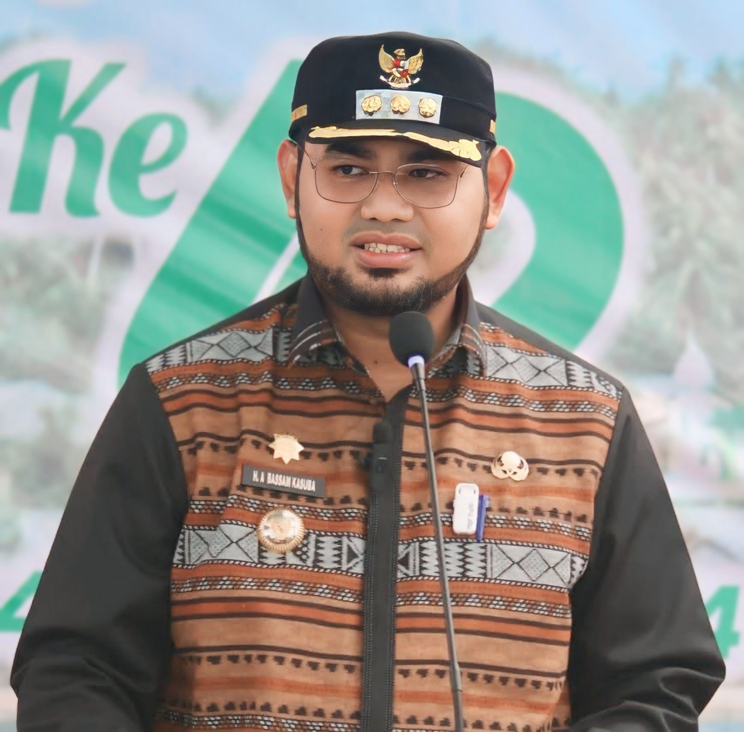 Foto Bupati Halsel, Hasan Ali Bassam Kasuba.