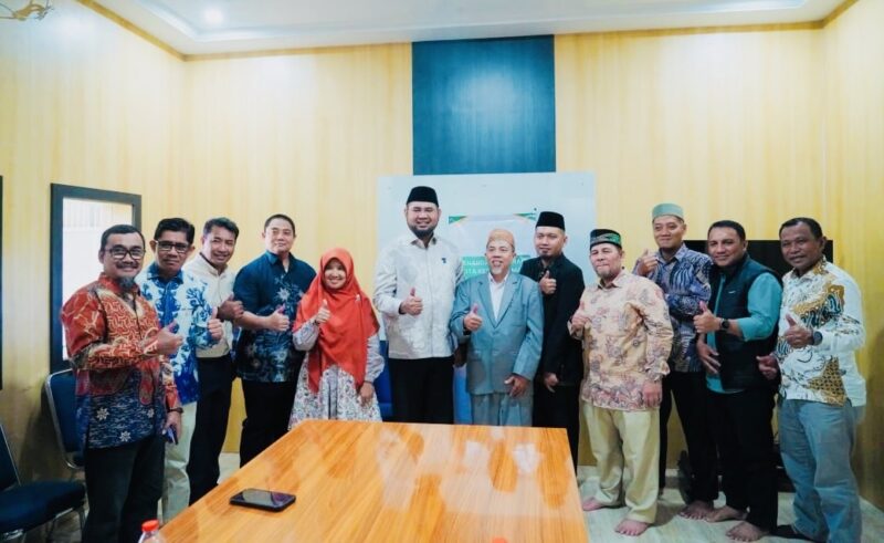 Gambar : Bupati dan Ketua” OPD dan Pihak Kampus Gelar Teken MoU.