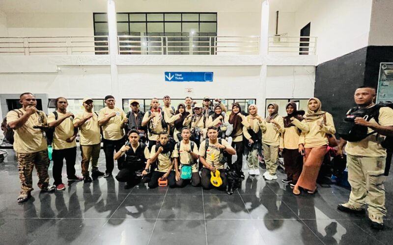Gambar : Kontingen Peran Saka Kwarcab Halsel.