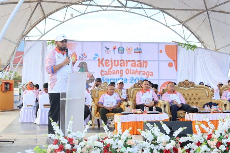 Gambar : Bupati Halsel Bassam Kasuba Saat Menyampaikan Sambutan.