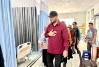Gambar : Bupati Bassam Kasuba Saat Sambangi RSU Obi.