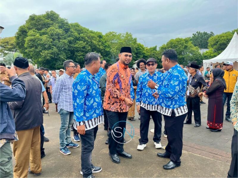 Gambar: Bupati Halsel, Bermasa Ketua dan Sekertaris PWI Maluku Utara.