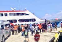 Gambar : Kapal Tiba di Pelabuhan Desa Laromabati.