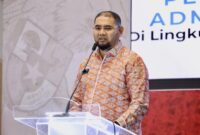 Gambar : Bupati Bassam Kasuba Saat Menyampaikan sambutan.