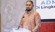 Gambar : Bupati Bassam Kasuba Saat Menyampaikan sambutan.