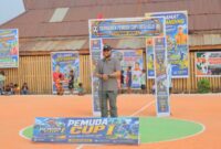 Gambar : Bupati Bassam Kasuba Buka Kegiatan Bola di Kacamatan Kayoa.