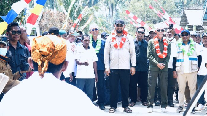 Gambar : Bupati Halsel.