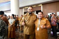 Gambar : Bupati Halsel bersama dengan Wakil Bupati Bangai Laut.